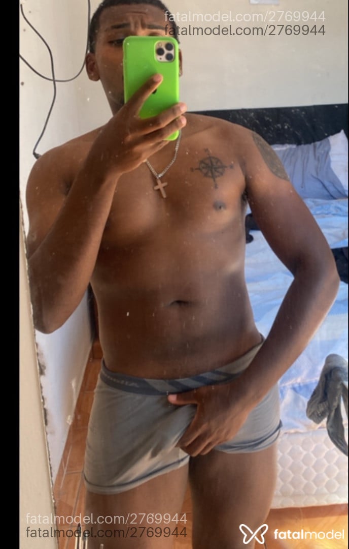 Acompanhante homem morena (o) de olhos pretos em Florianópolis - Morenoo