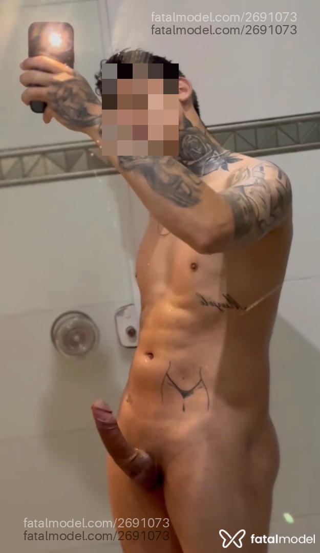 Acompanhante homem morena (o) de olhos pretos em Cascavel - Fael