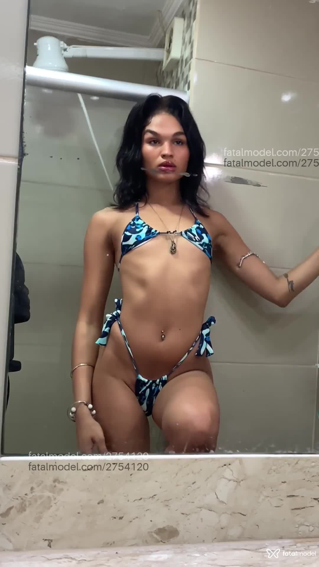 Acompanhante mulher trans loira (o) de olhos castanhos em São Paulo - Allana