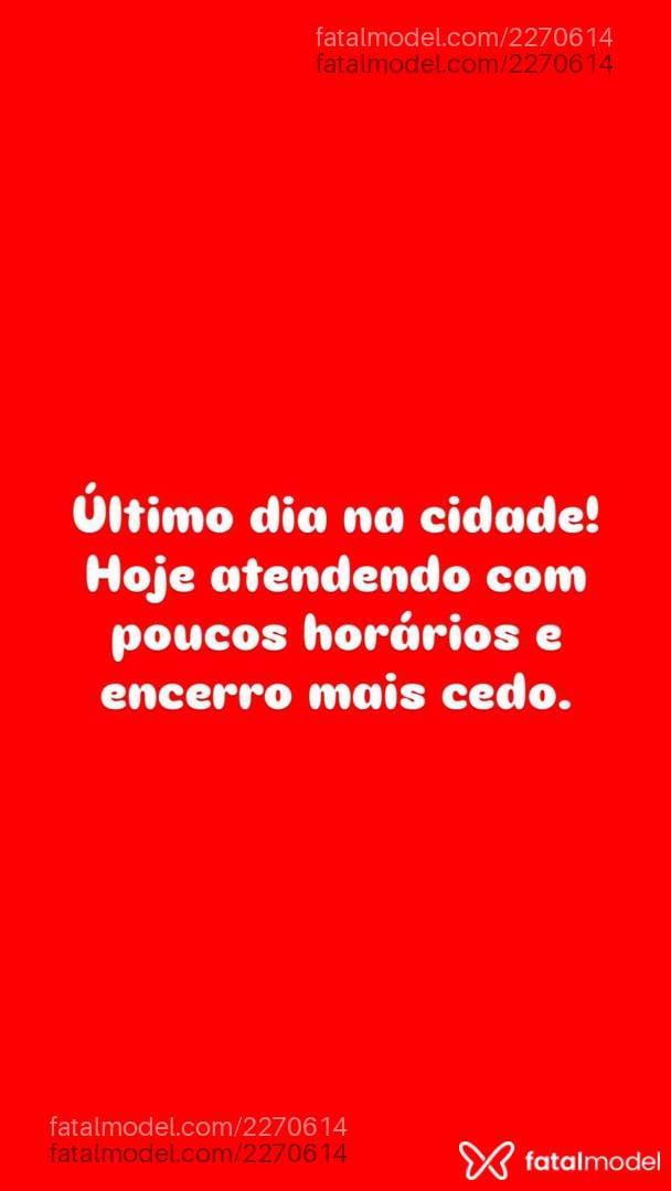 Acompanhante mulher com cabelo castanho de olhos castanhos - Fernanda Campos