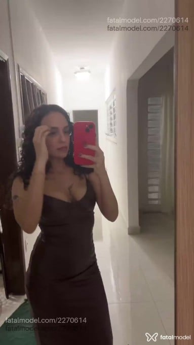 Acompanhante mulher com cabelo castanho de olhos castanhos - Fernanda Campos Acompanhante mulher com cabelo castanho de olhos castanhos - Fernanda Campos