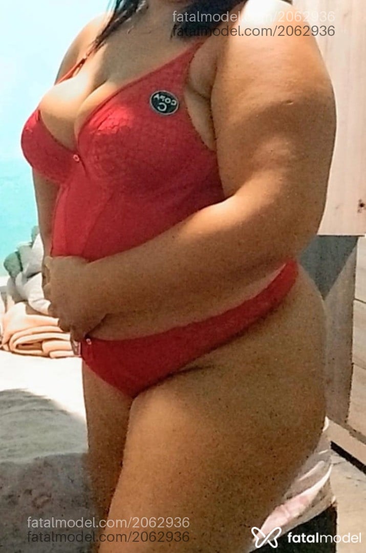 Acompanhante mulher morena (o) de olhos castanhos em Eunápolis Acompanhante mulher morena (o) de olhos castanhos em Eunápolis - Morena Jel
