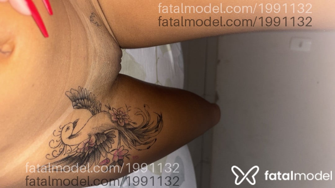 Acompanhante mulher morena (o) de olhos pretos em Mongaguá Acompanhante mulher morena (o) de olhos pretos em Mongaguá - Vihsantoss