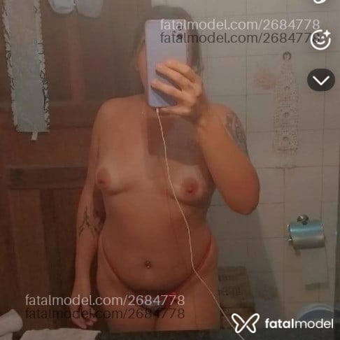 Acompanhante mulher loira (o) de olhos verdes em Sabará Acompanhante mulher loira (o) de olhos verdes em Sabará - Amora