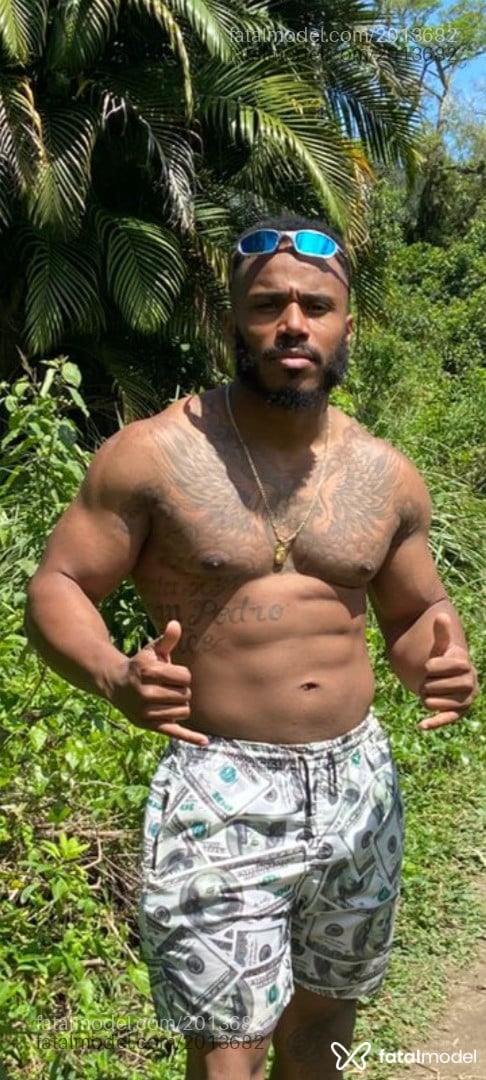 Acompanhante homem morena (o) de olhos castanhos em São Paulo Acompanhante homem morena (o) de olhos castanhos em São Paulo - David
