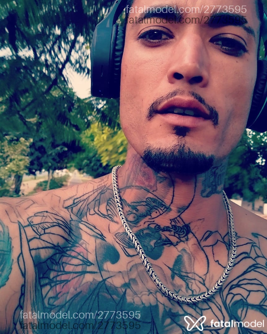 Acompanhante homem morena (o) de olhos mel em Brasília Acompanhante homem morena (o) de olhos mel em Brasília - Anthony