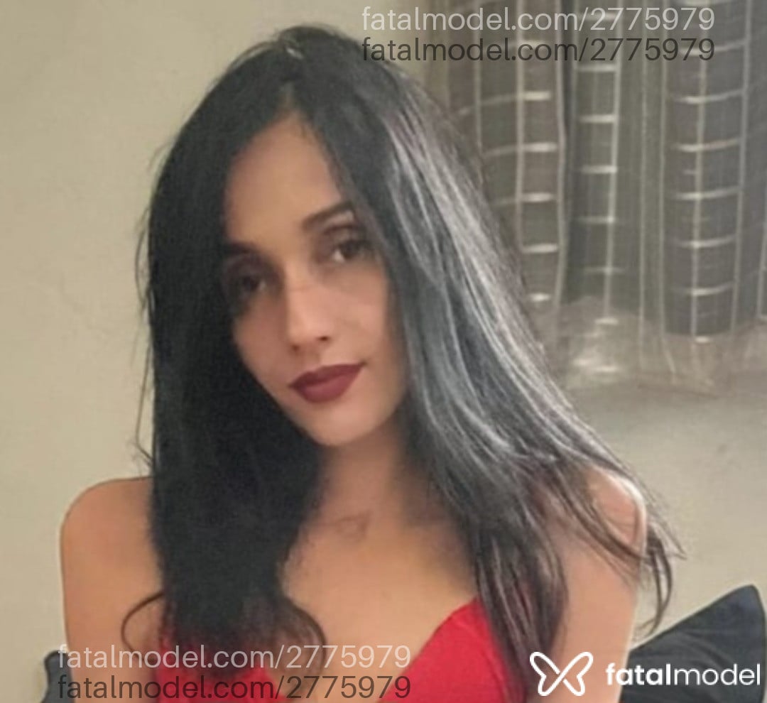 Acompanhante mulher trans morena (o) de olhos castanhos em Uberaba - Khecy