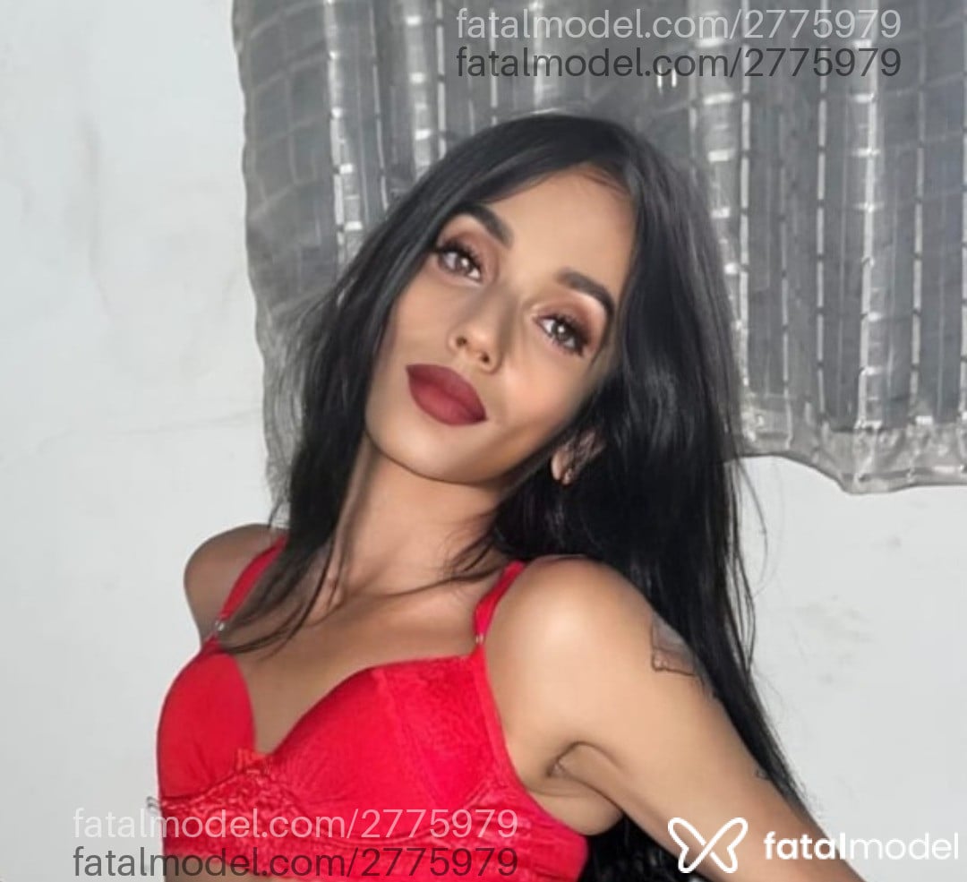 Acompanhante mulher trans morena (o) de olhos castanhos em Uberaba - Khecy