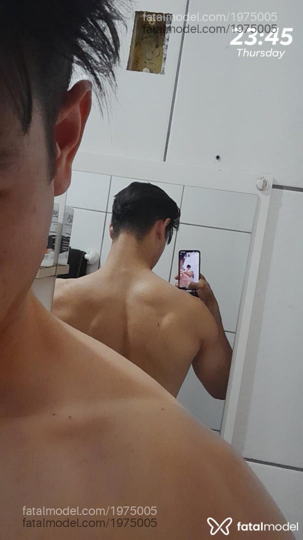 Acompanhante homem morena (o) de olhos castanhos em Florianópolis - JapaTR