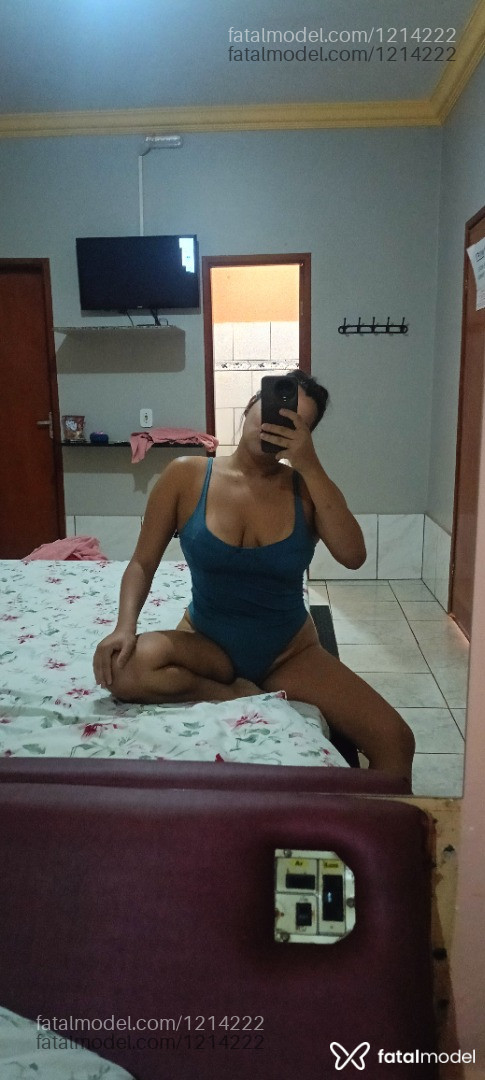 Acompanhante mulher com cabelo castanho de olhos castanhos em Itumbiara - Laura