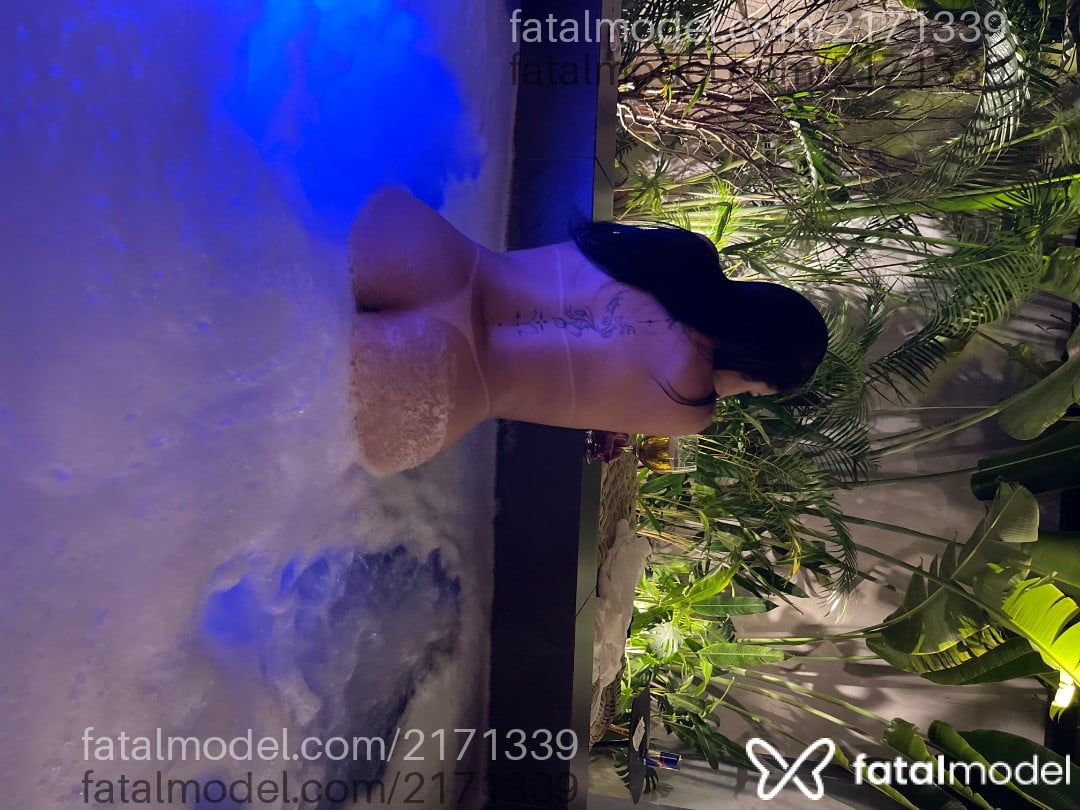Acompanhante mulher morena (o) de olhos pretos em Uberlândia - Myllena