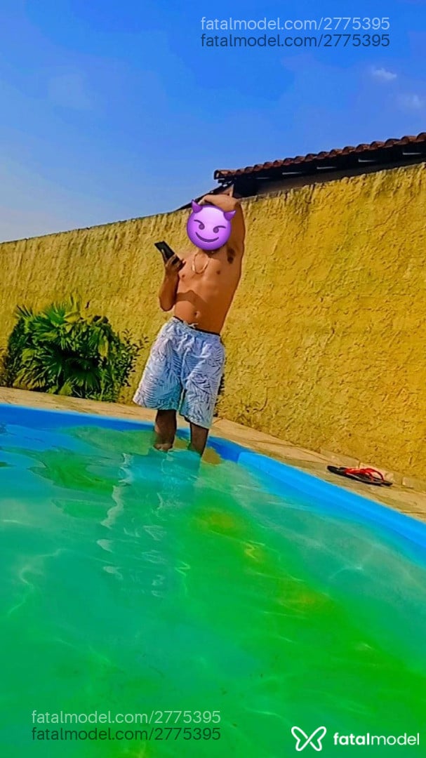 Acompanhante homem com cabelo castanho de olhos castanhos em Campina Verde - Moreninho