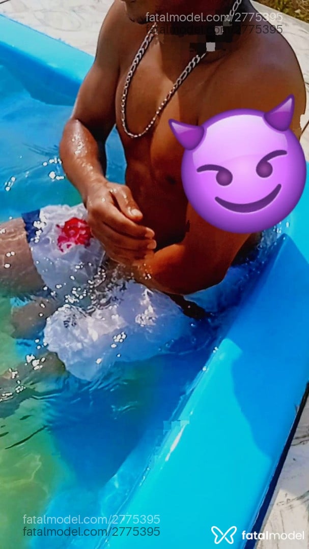 Acompanhante homem com cabelo castanho de olhos castanhos em Campina Verde - Moreninho