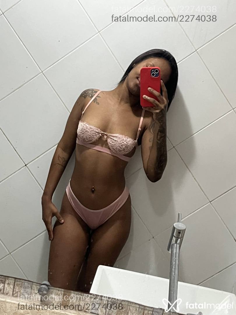 Acompanhante mulher morena (o) de olhos pretos - Natielly