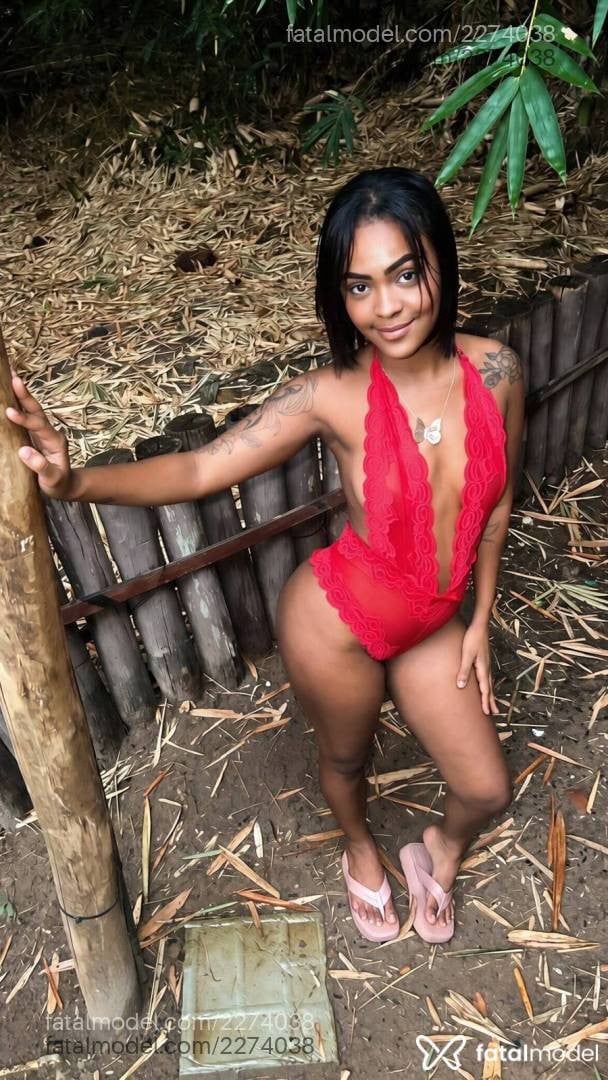 Acompanhante mulher morena (o) de olhos pretos em Vitória da Conquista - Natielly