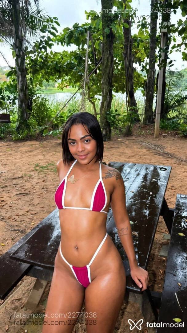 Acompanhante mulher morena (o) de olhos pretos em Vitória da Conquista - Natielly