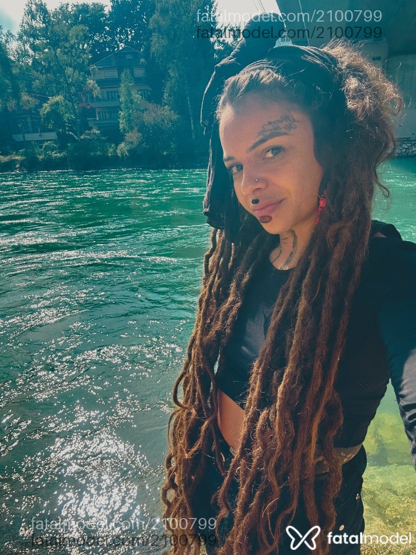 Acompanhante mulher com cabelo castanho de olhos castanhos em São Paulo - Arachne