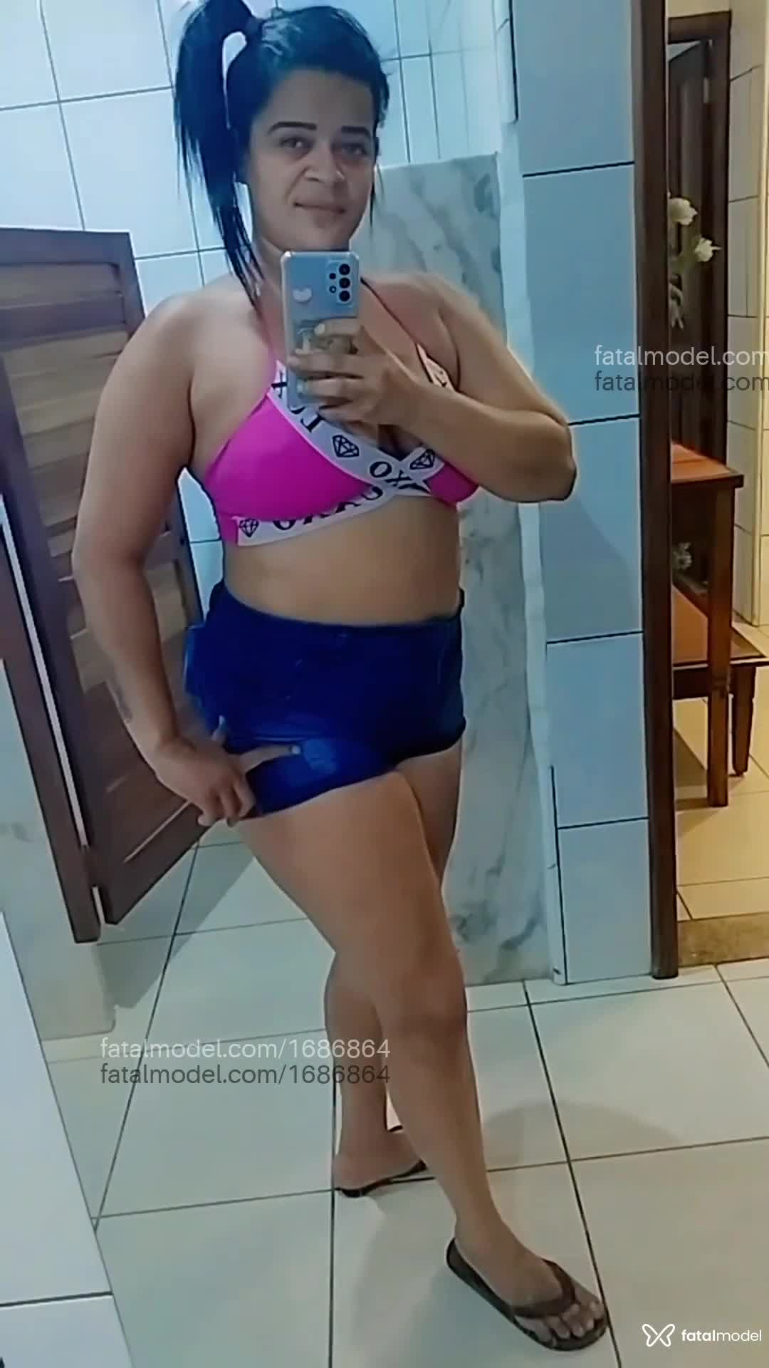 Acompanhante mulher morena (o) de olhos pretos em Lins - Luana morena