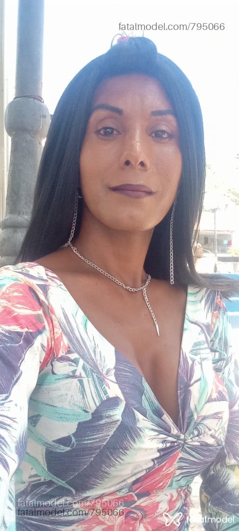 Acompanhante travesti morena (o) de olhos pretos em Sobral Acompanhante travesti morena (o) de olhos pretos em Sobral - Kellymorais