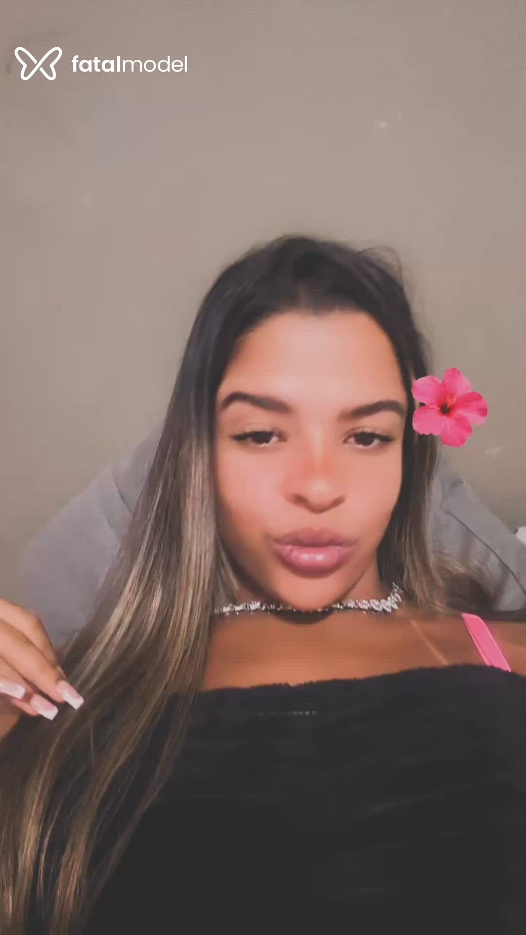 Acompanhante mulher loira (o) de olhos castanhos - Mellnovinha Acompanhante mulher loira (o) de olhos castanhos - Mellnovinha