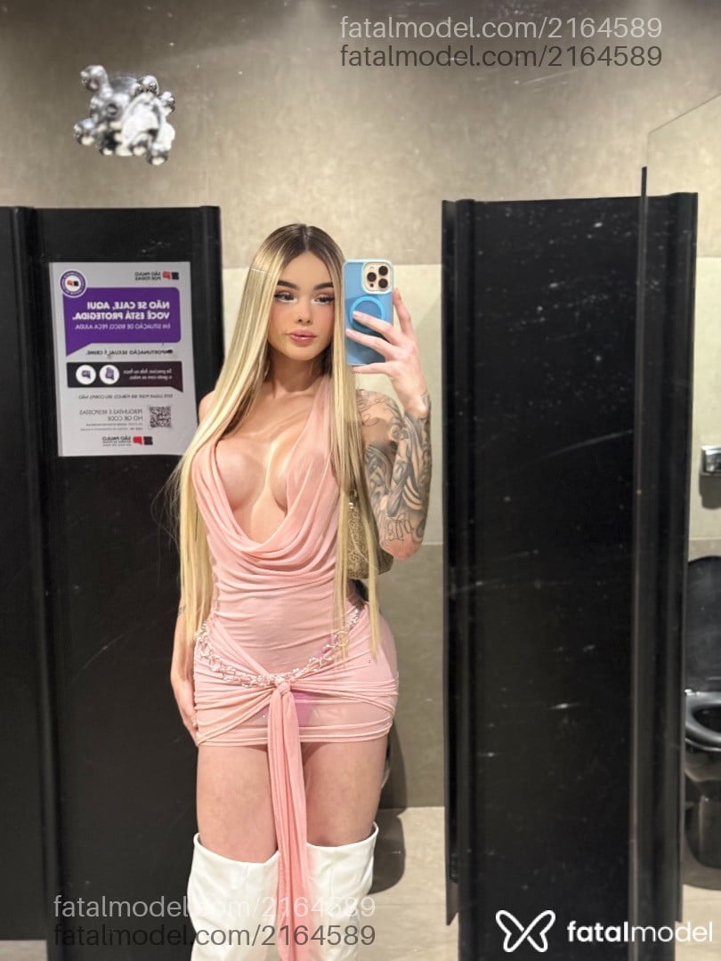 Acompanhante mulher trans loira (o) de olhos castanhos em Sorocaba Acompanhante mulher trans loira (o) de olhos castanhos em Sorocaba - Milena