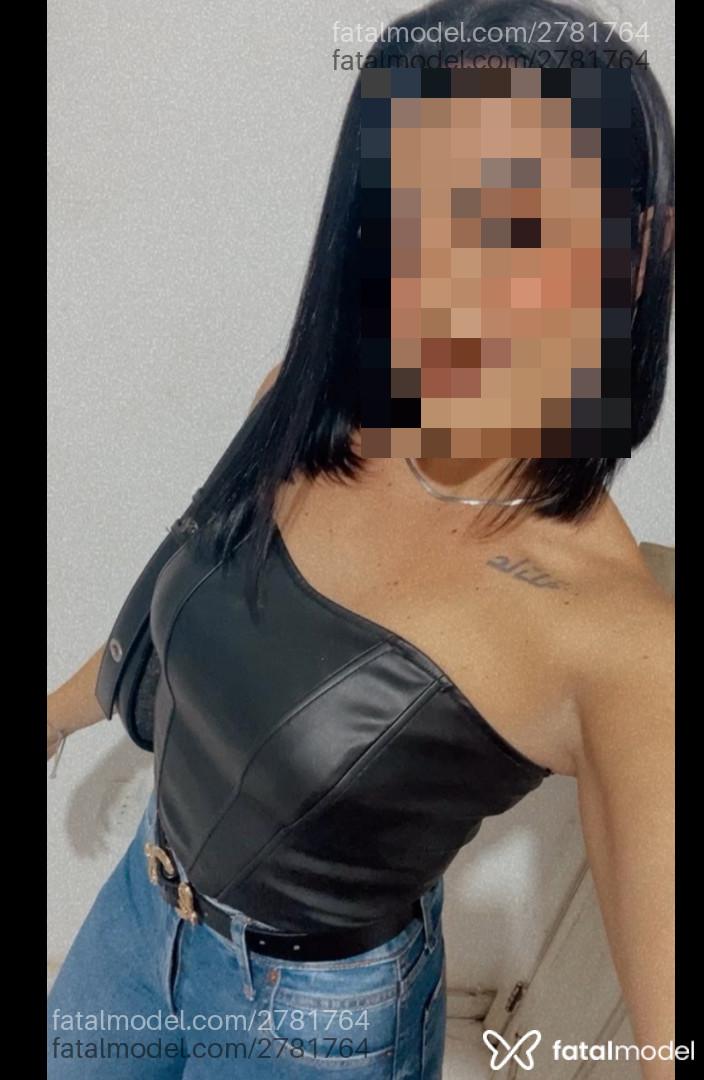 Acompanhante mulher com cabelo castanho de olhos mel em Cabo Frio - Rubi