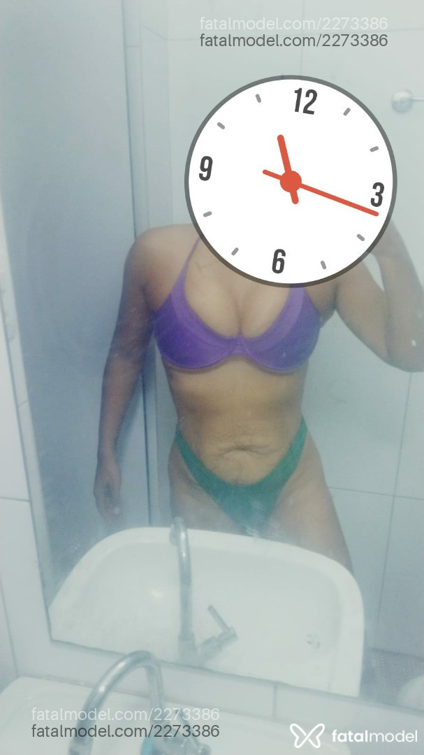 Acompanhante mulher ruiva (o) de olhos castanhos em Salvador - Pretinh