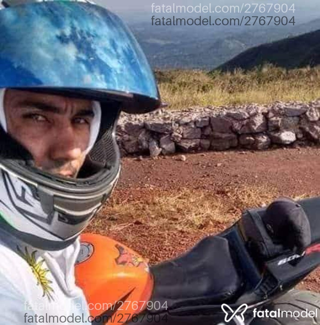 Acompanhante homem com cabelo castanho de olhos mel em Belo Horizonte Acompanhante homem com cabelo castanho de olhos mel em Belo Horizonte - Lucas