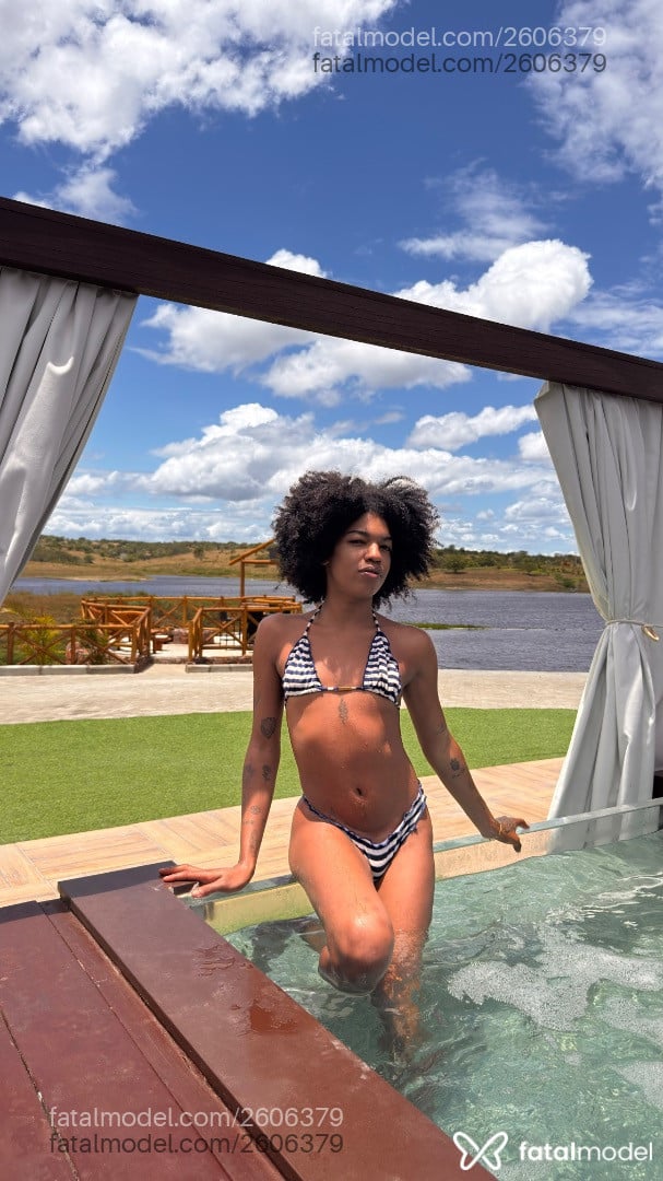 Acompanhante mulher trans morena (o) de olhos pretos em Aracaju - Mell Santiny