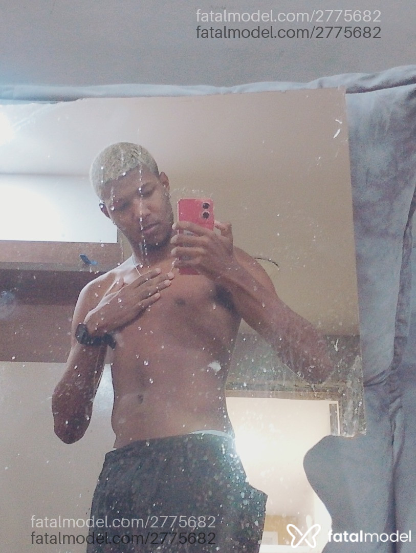 Acompanhante homem morena (o) de olhos pretos em Rio de Janeiro - Blackteen