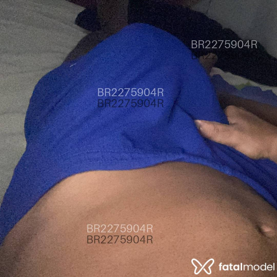 Acompanhante homem morena (o) de olhos castanhos em Virtual - ícaro