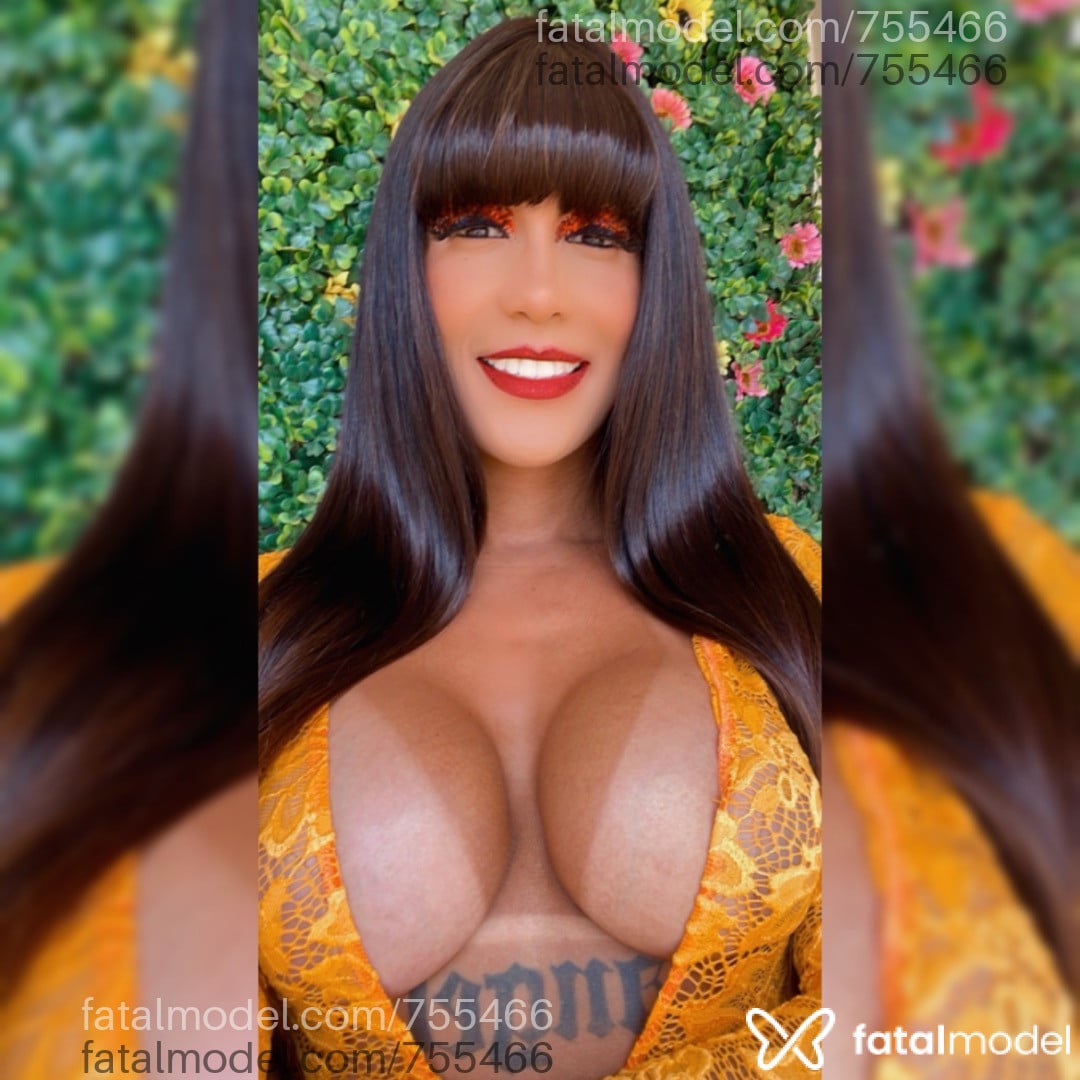 Acompanhante mulher trans morena (o) de olhos castanhos em Valparaíso de Goiás Acompanhante mulher trans morena (o) de olhos castanhos em Valparaíso de Goiás - Layss