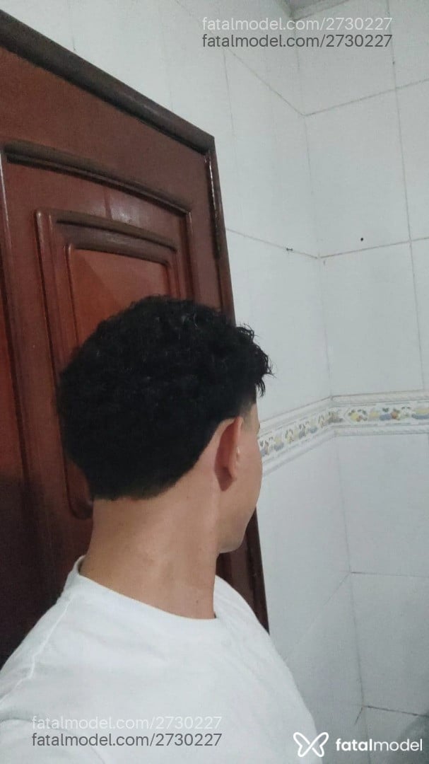 Acompanhante homem com cabelo castanho de olhos castanhos em Goiânia - Armando