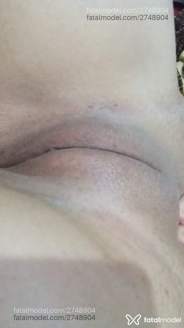 Acompanhante mulher morena (o) de olhos castanhos em Criciúma Acompanhante mulher morena (o) de olhos castanhos em Criciúma - Fênix