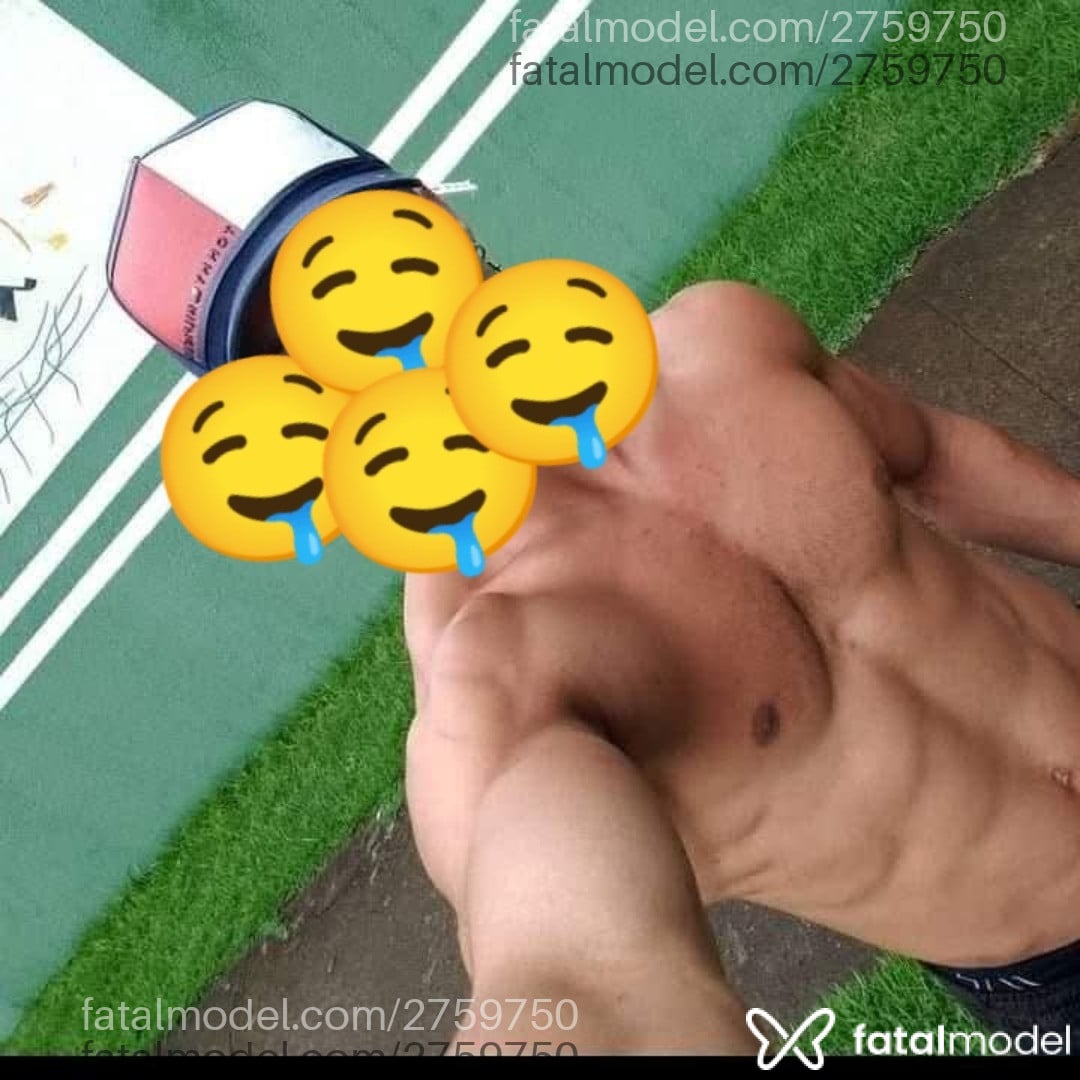 Acompanhante homem com cabelo castanho de olhos castanhos em Sarandi Acompanhante homem com cabelo castanho de olhos castanhos em Sarandi - Felipe