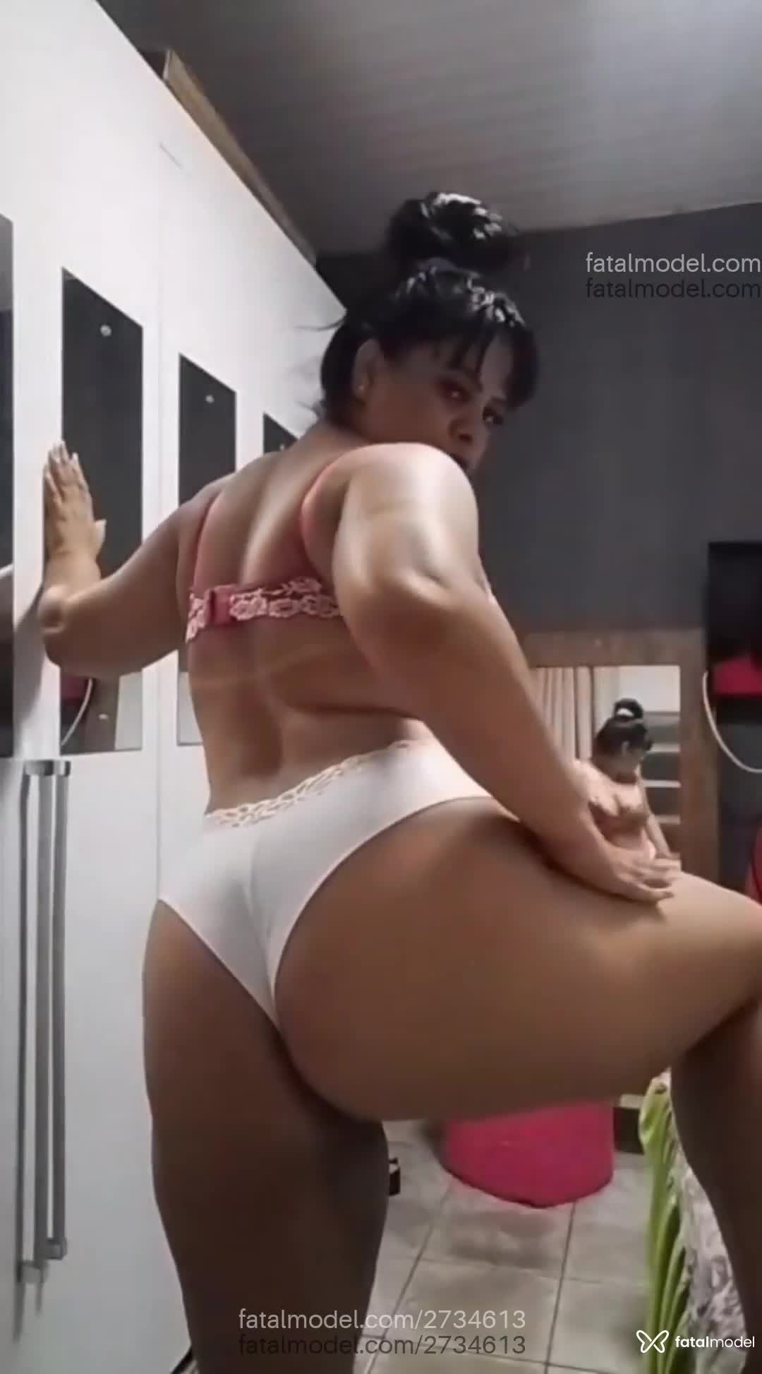 Acompanhante mulher morena (o) de olhos castanhos em Aparecida de Goiânia - Jady