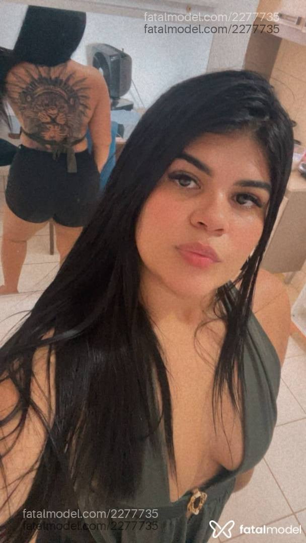 Acompanhante mulher morena (o) de olhos pretos - Monique