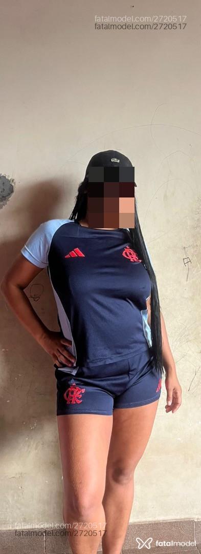 Acompanhante mulher com cabelo castanho de olhos pretos em Rio de Janeiro Acompanhante mulher com cabelo castanho de olhos pretos em Rio de Janeiro - Thifanny