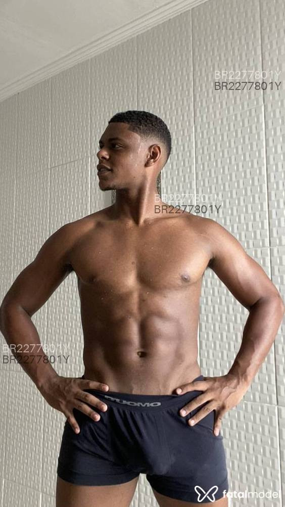 Acompanhante homem morena (o) de olhos castanhos em Rio de Janeiro Acompanhante homem morena (o) de olhos castanhos em Rio de Janeiro - Black