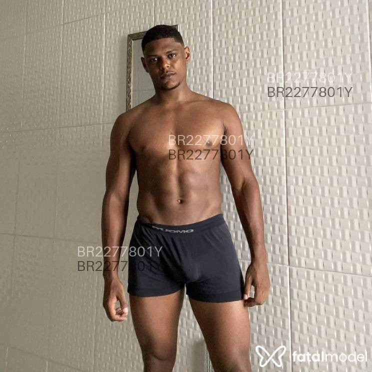 Acompanhante homem morena (o) de olhos castanhos em Rio de Janeiro Acompanhante homem morena (o) de olhos castanhos em Rio de Janeiro - Black