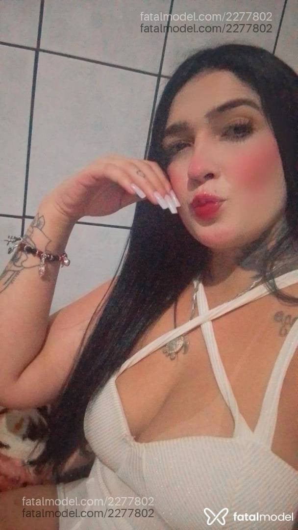 Acompanhante mulher morena (o) de olhos castanhos - Vitória Emanuelle