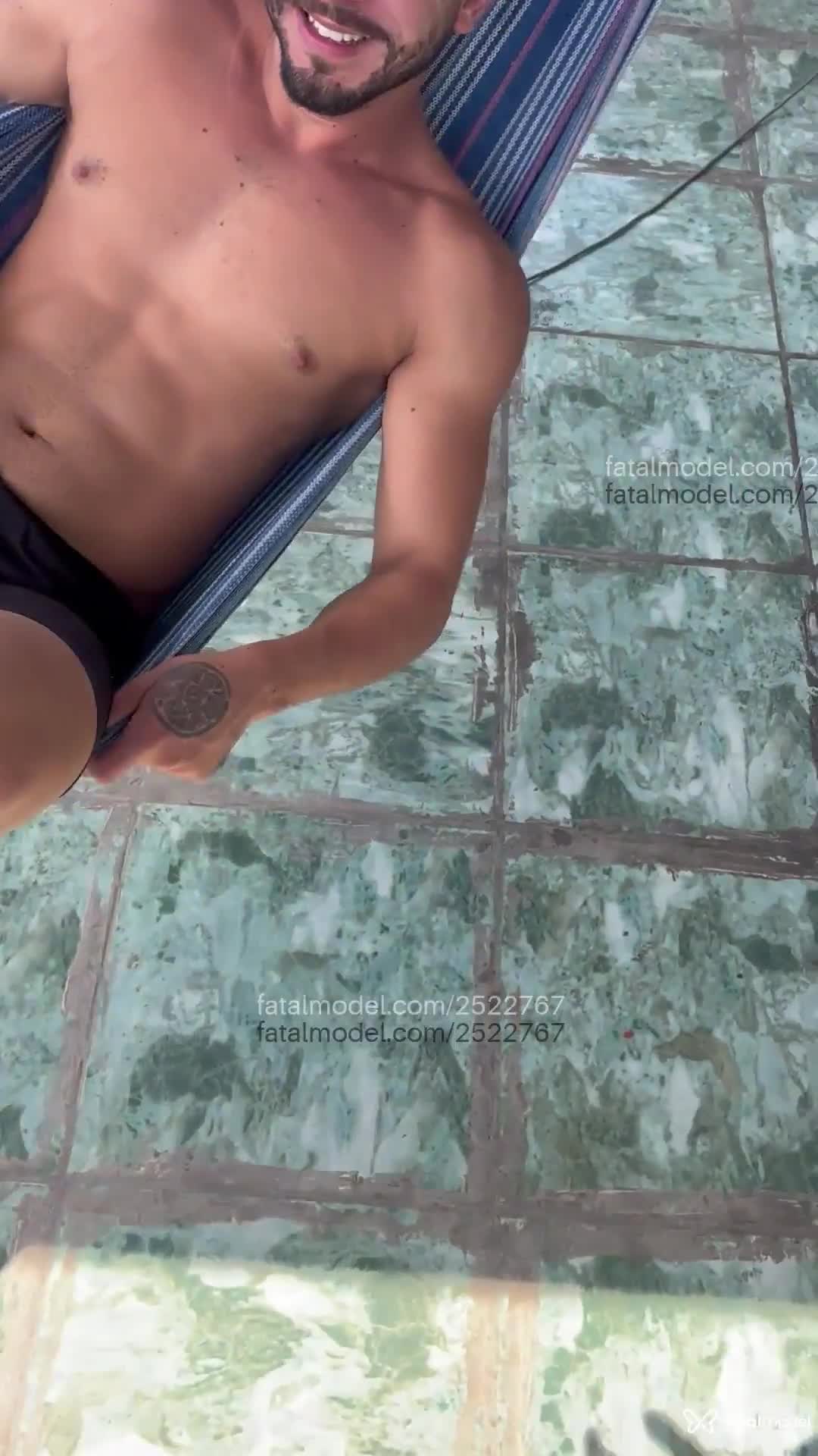 Acompanhante homem com cabelo castanho de olhos verdes em Rio de Janeiro - Rafael