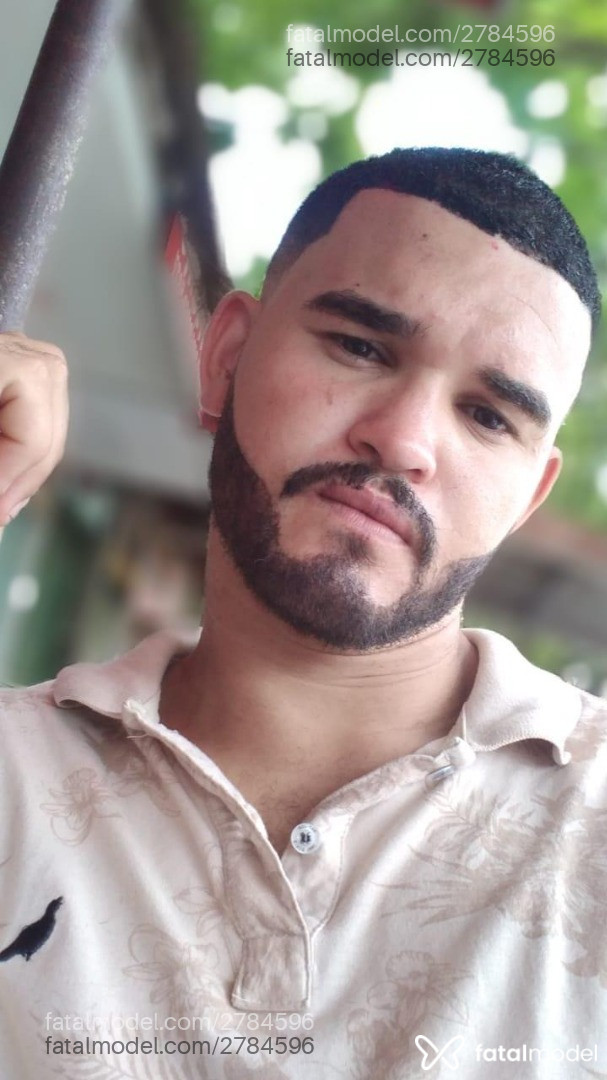 Acompanhante homem com cabelo castanho de olhos castanhos em Ribeirão Preto - Alex Bahia
