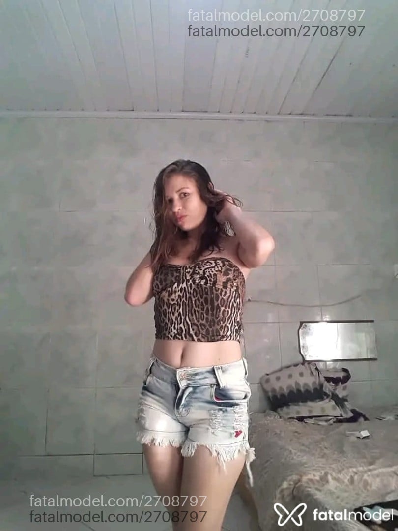 Acompanhante mulher morena (o) de olhos mel em Medianeira Acompanhante mulher morena (o) de olhos mel em Medianeira - Debora