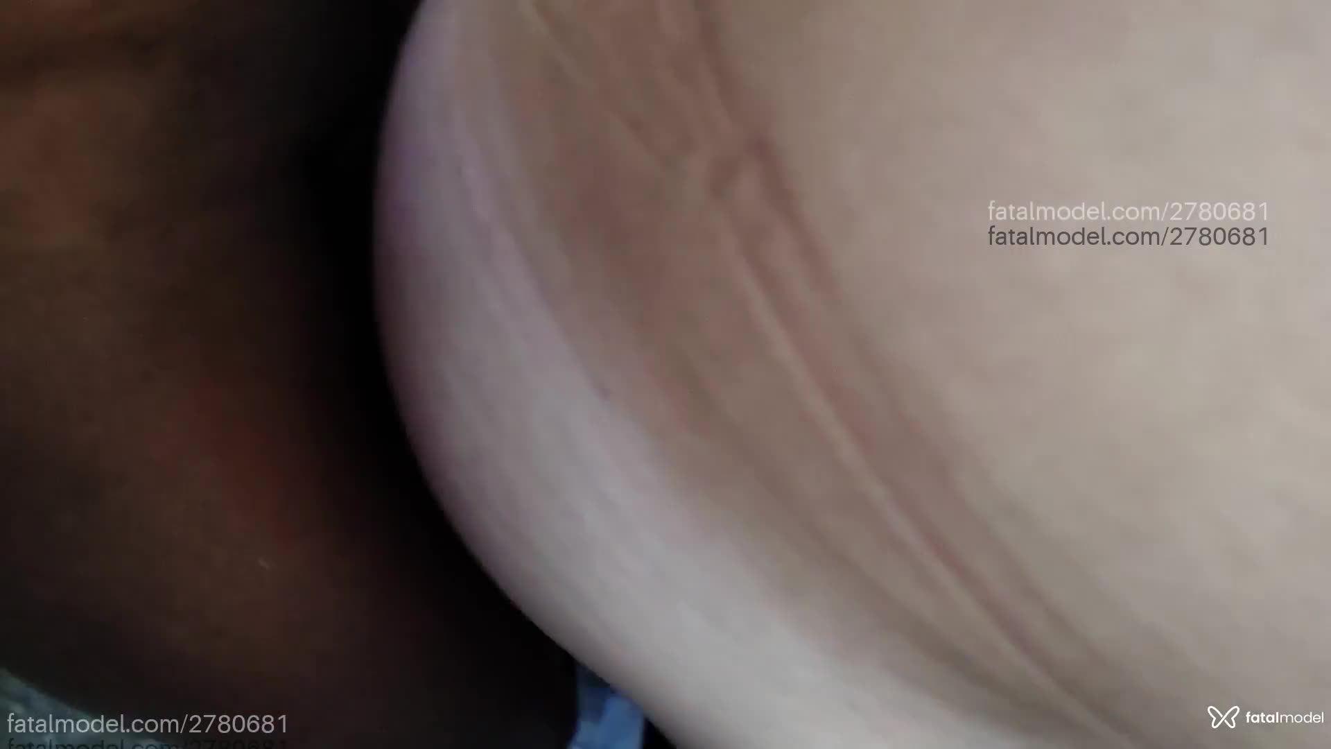 Acompanhante não-binário com cabelo castanho de olhos azuis em Virtual - Lilithfem