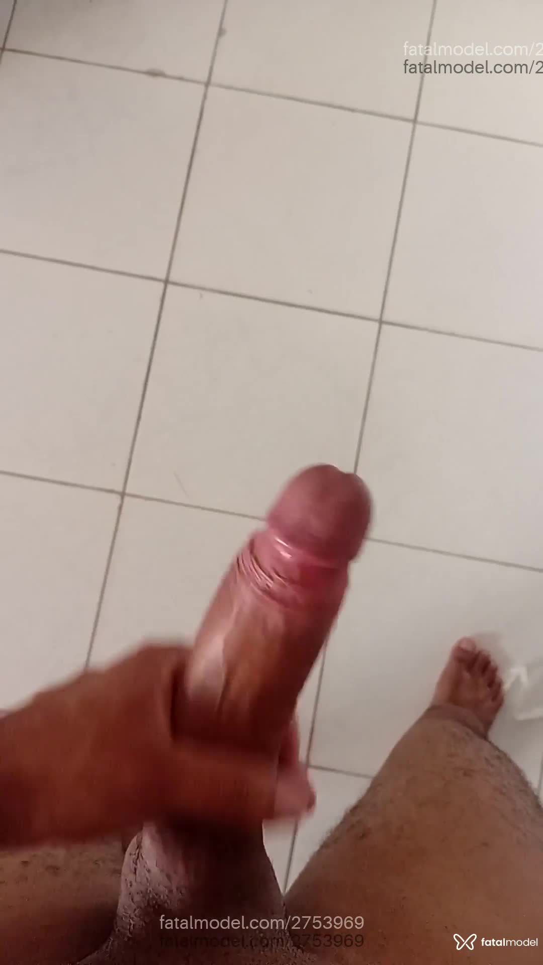 Acompanhante homem com cabelo castanho de olhos castanhos em Lauro de Freitas Acompanhante homem com cabelo castanho de olhos castanhos em Lauro de Freitas - Matias