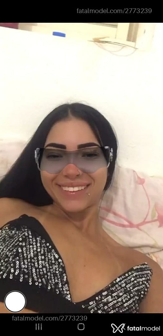 Acompanhante mulher morena (o) de olhos castanhos em Descalvado - Vitoria