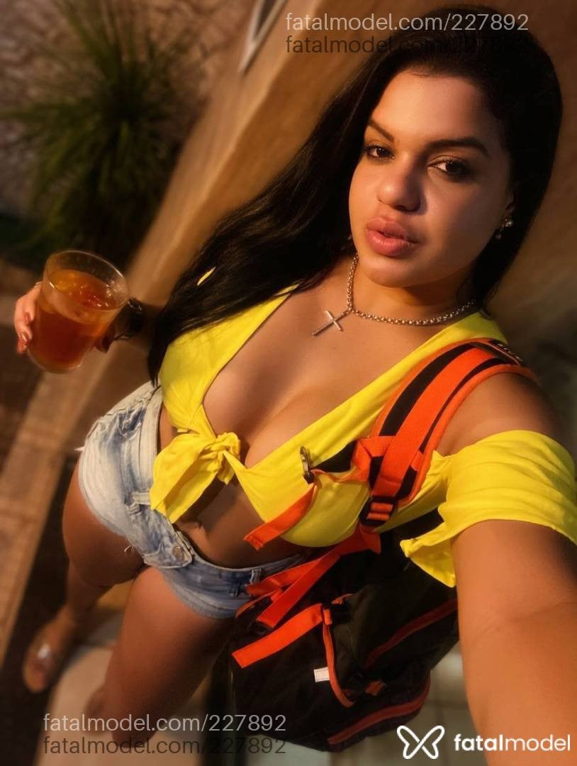 Acompanhante mulher morena (o) de olhos castanhos - Amanda Brasil