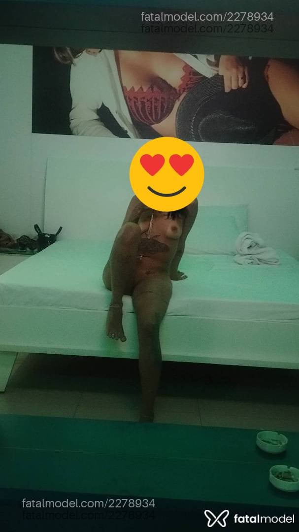 Acompanhante mulher morena (o) de olhos castanhos - Luna Bella