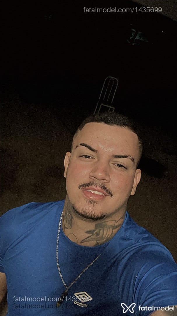 Acompanhante homem com cabelo castanho de olhos castanhos em Sinop Acompanhante homem com cabelo castanho de olhos castanhos em Sinop - Vitor Gabriel
